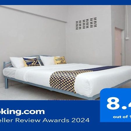 Oyo 2200 Hotel Gunung Sari Rantauprapat Kültér fotó