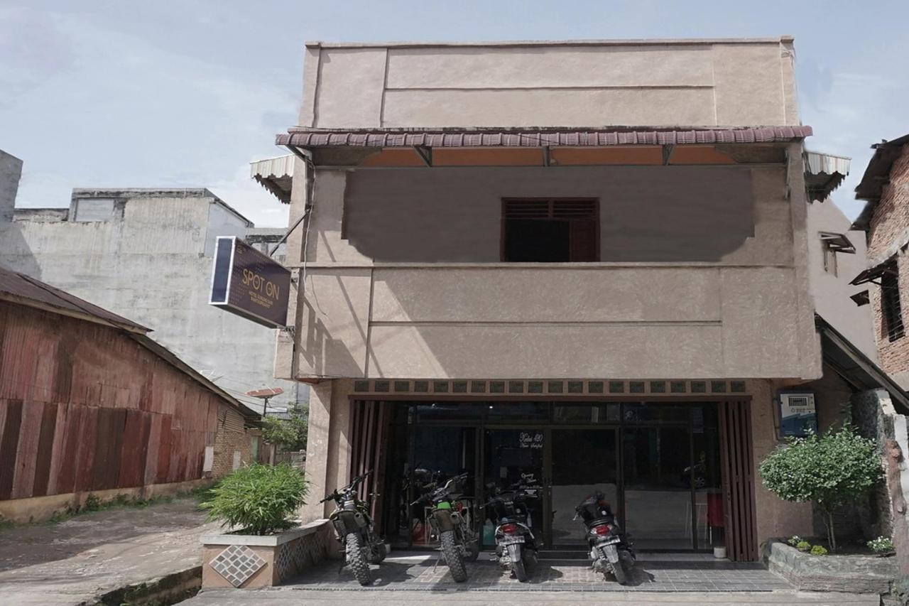 Oyo 2200 Hotel Gunung Sari Rantauprapat Kültér fotó